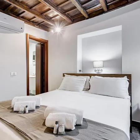 Chiavari Apartman *
